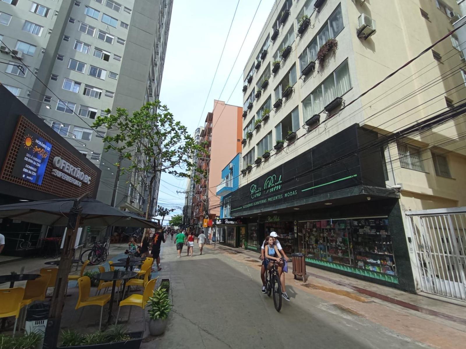 Loft 80 Metros Do Mar Na Praia Central Com Garagem Balneário Camboriú Екстериор снимка